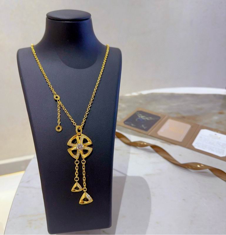 Bvlgari necklace 11yxx38